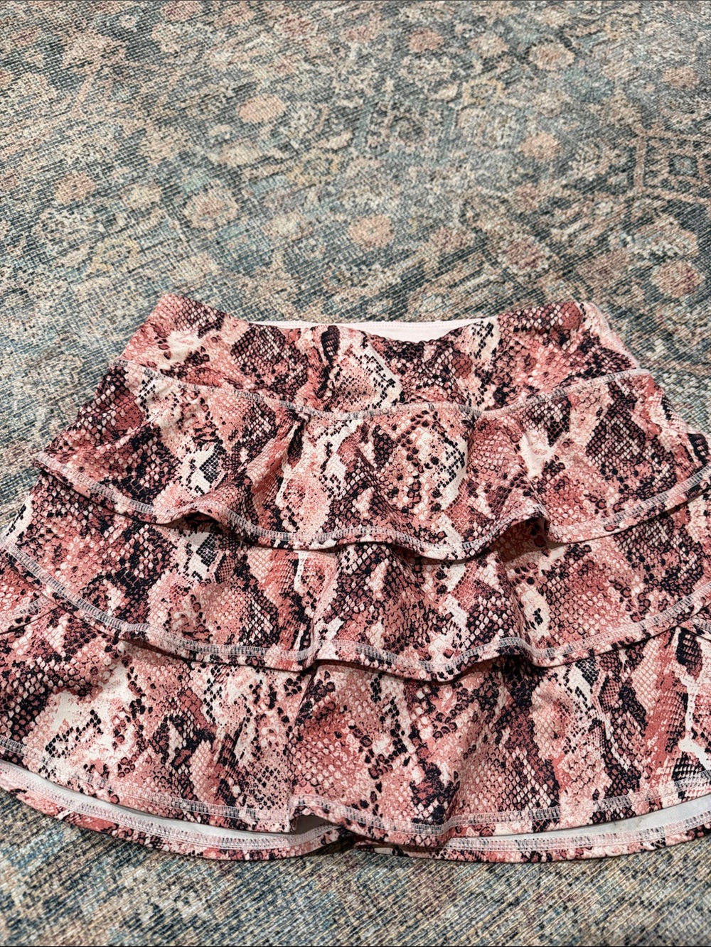 Ruffled Pink Snake-Print Tiered Skirt size small tennis golf skirt